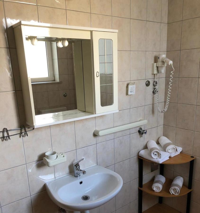 Apartments Punta Селине Экстерьер фото