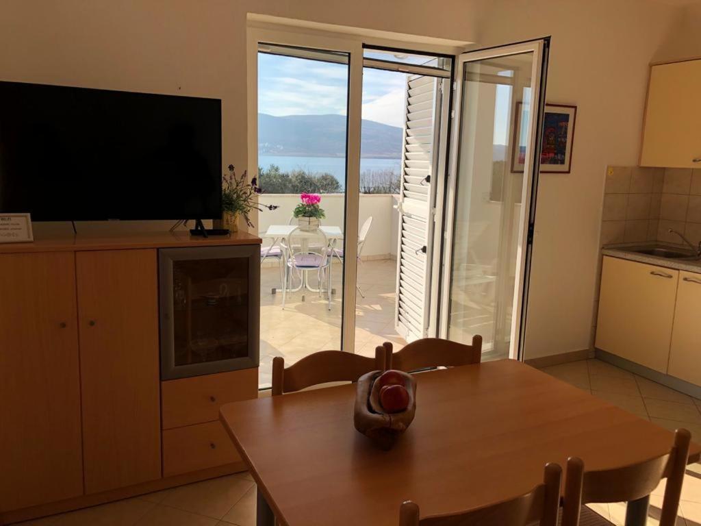 Apartments Punta Селине Экстерьер фото
