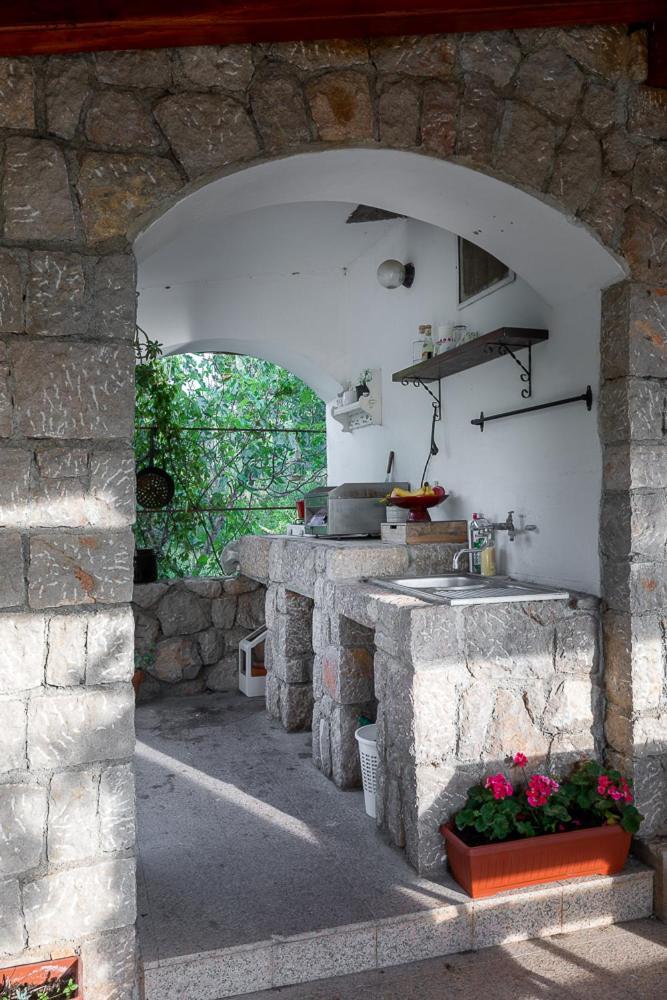 Apartments Punta Селине Экстерьер фото