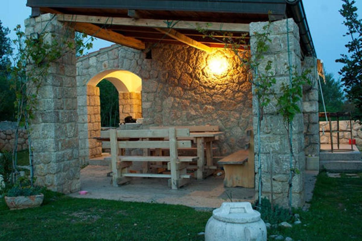 Apartments Punta Селине Экстерьер фото