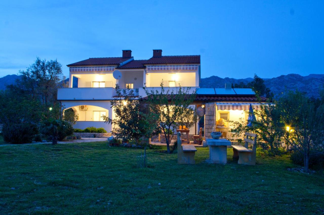 Apartments Punta Селине Экстерьер фото