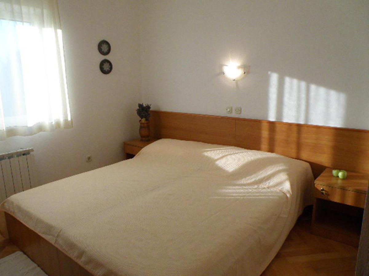 Apartments Punta Селине Экстерьер фото