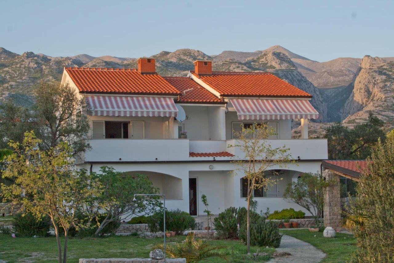 Apartments Punta Селине Экстерьер фото